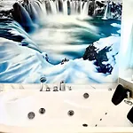 아파트 - Jacuzzi, Wifi, Clim, Retroprojecteur
