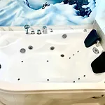 - Jacuzzi, Wifi, Clim, Rétroprojecteur Apartamento *