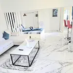 Apartamento - Jacuzzi, Wifi, Clim, Rétroprojecteur *