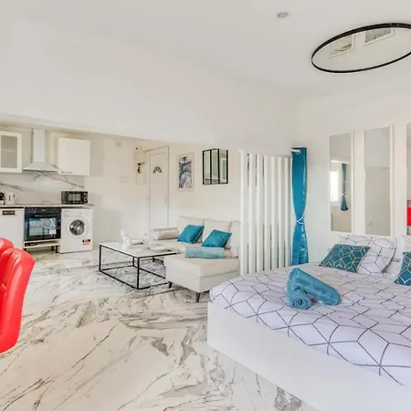 Apartment By Gc - Jacuzzi - Wifi - Clim - Retroprojecteur Beziers