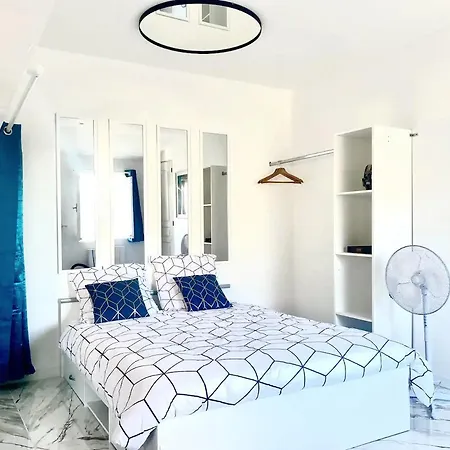 - Jacuzzi, Wifi, Clim, Retroprojecteur