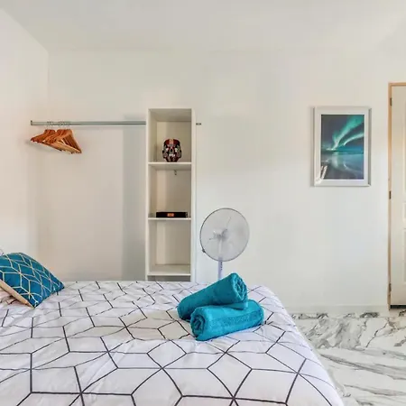 - Jacuzzi, Wifi, Clim, Rétroprojecteur * Béziers