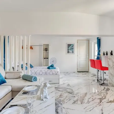 - Jacuzzi, Wifi, Clim, Retroprojecteur Apartment *