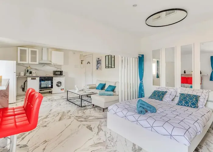 Apartment - Jacuzzi, Wifi, Clim, Retroprojecteur Béziers