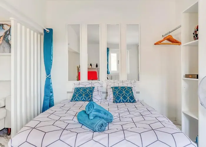 Apartment - Jacuzzi, Wifi, Clim, Retroprojecteur