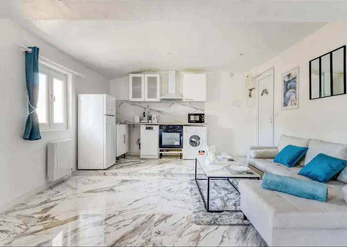 - Jacuzzi, Wifi, Clim, Retroprojecteur Apartment Béziers