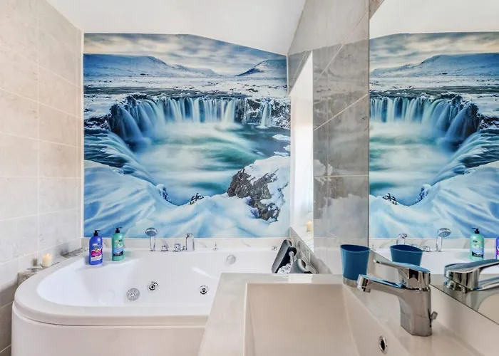 - Jacuzzi, Wifi, Clim, Retroprojecteur Béziers